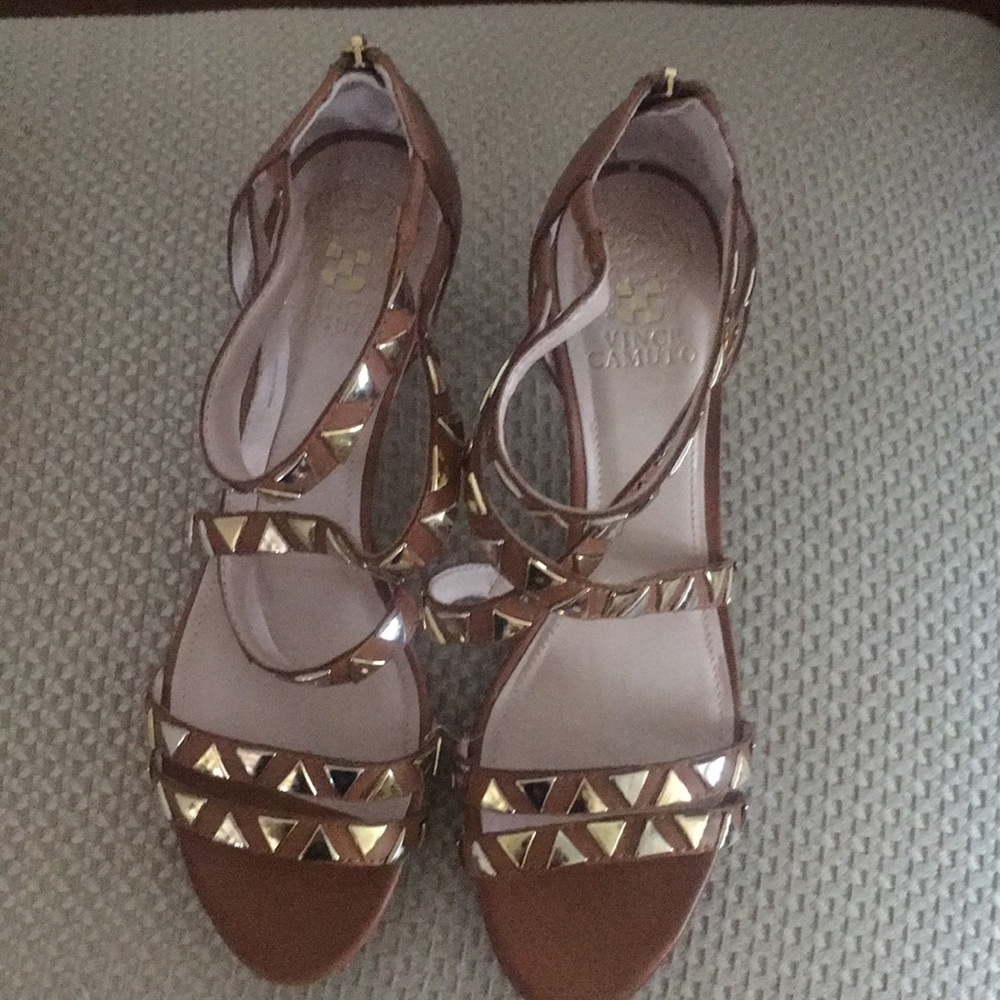 Vince Camino Brown heels
